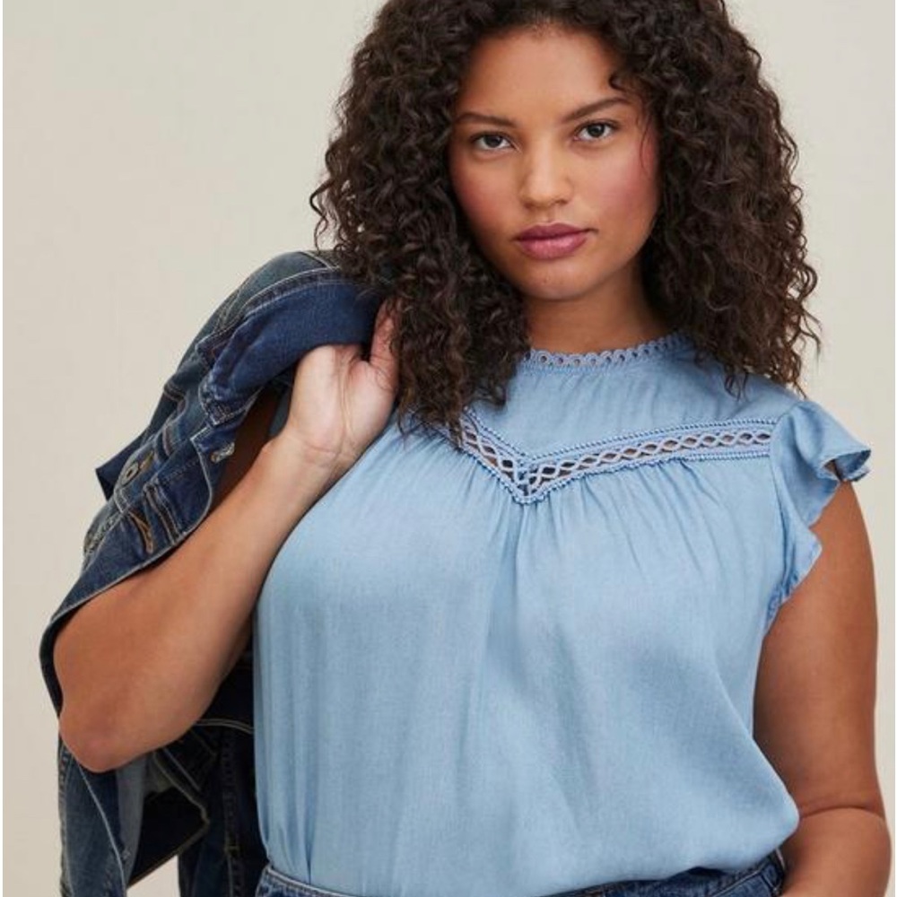 Torrid Top. Size 3. EUC